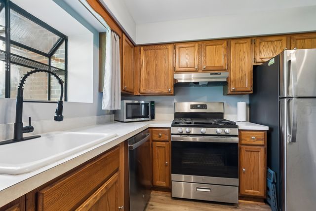3727 214th Place 1B, Matteson, IL 60443