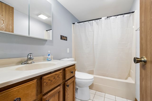 3727 214th Place 1B, Matteson, IL 60443