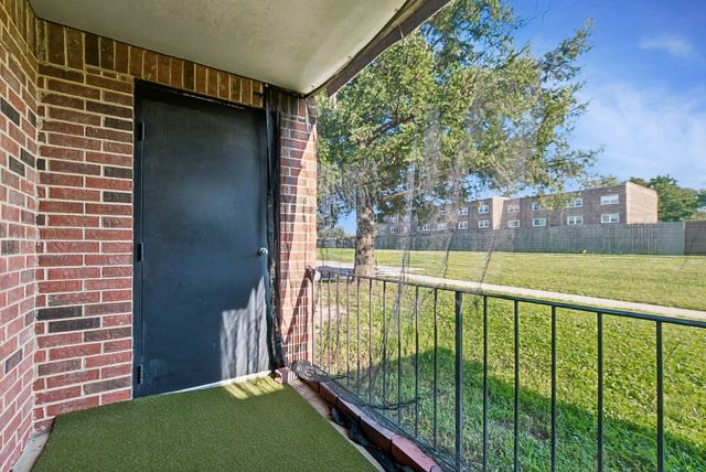 3727 214th Place 1B, Matteson, IL 60443
