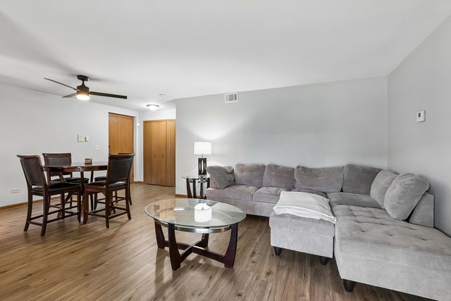 3727 214th Place 1B, Matteson, IL 60443
