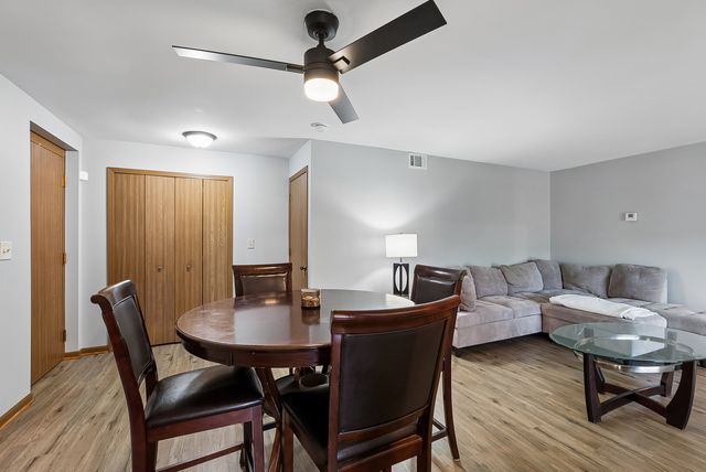 3727 214th Place 1B, Matteson, IL 60443