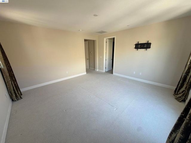 1695 N Terracina Dr, Dublin, CA 94568