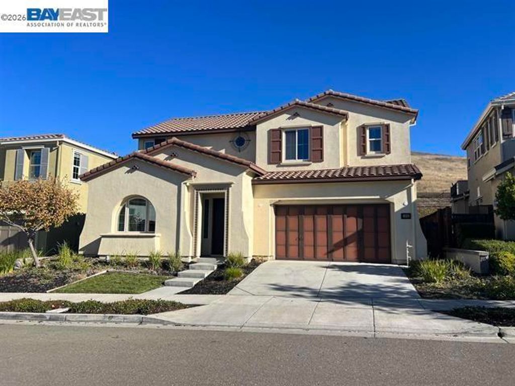 1695 N Terracina Dr, Dublin, CA 94568