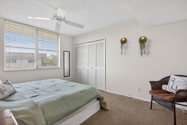 3960 Oaks Clubhouse Drive 512, Pompano Beach, FL 33069