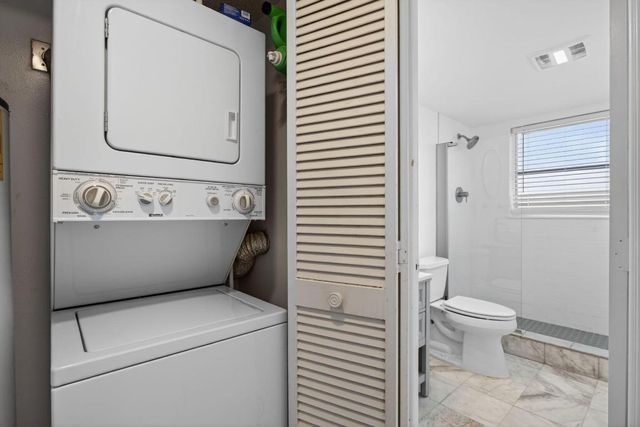 3960 Oaks Clubhouse Drive 512, Pompano Beach, FL 33069