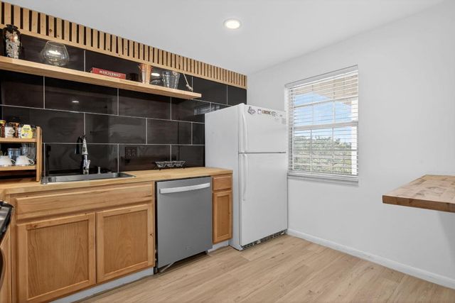 3960 Oaks Clubhouse Drive 512, Pompano Beach, FL 33069