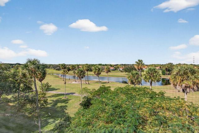 3960 Oaks Clubhouse Drive 512, Pompano Beach, FL 33069