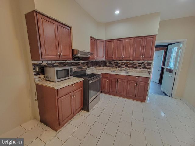 4141 SALEM ST, Philadelphia, PA 19124