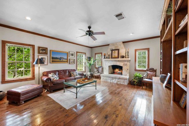 6754 North Grape Creek, Fredericksburg, TX 78624