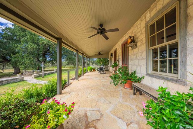 6754 North Grape Creek, Fredericksburg, TX 78624