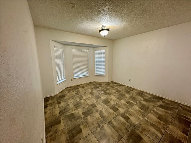 3009 Hilldale Dr, Corpus Christi, TX 78415