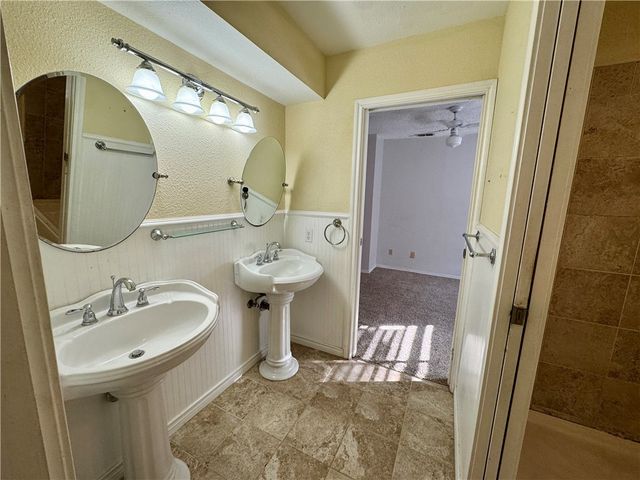 3009 Hilldale Dr, Corpus Christi, TX 78415