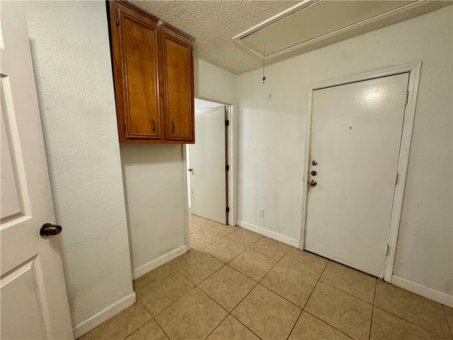 3009 Hilldale Dr, Corpus Christi, TX 78415
