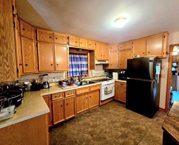 1285 11th Avenue N, Saint Cloud, MN 56303