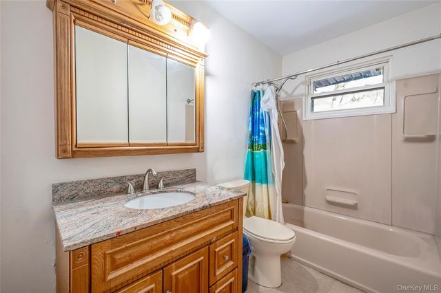 29 N Baldwin Place, Massapequa, NY 11758