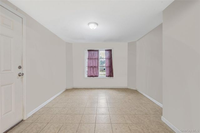 29 N Baldwin Place, Massapequa, NY 11758