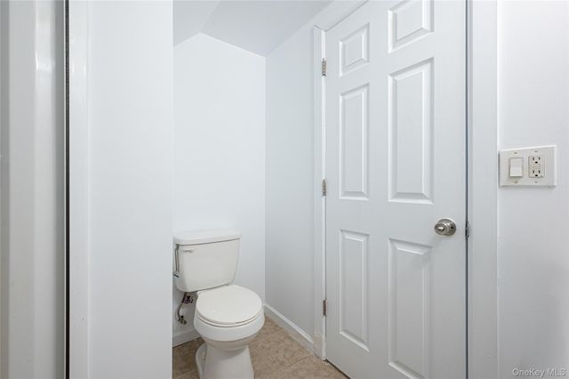 29 N Baldwin Place, Massapequa, NY 11758