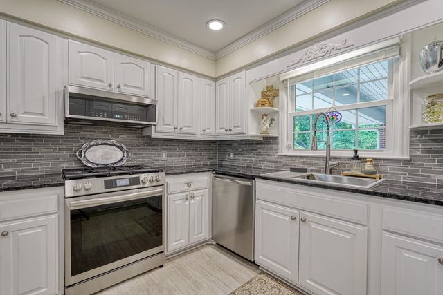 302 Holly Drive, Spartanburg, SC 29301