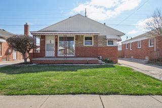 29720 Taylor Street, St. Clair Shores, MI 48082