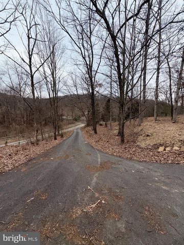 97 STORMY LN, Springfield, WV 26763