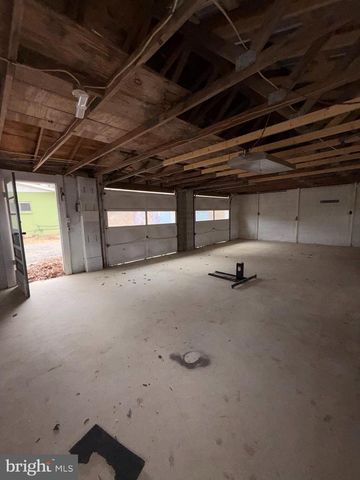 97 STORMY LN, Springfield, WV 26763