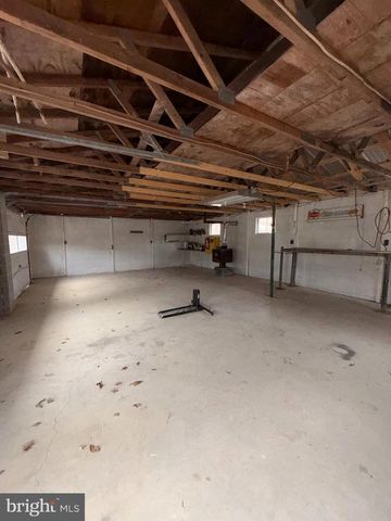 97 STORMY LN, Springfield, WV 26763