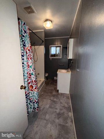 97 STORMY LN, Springfield, WV 26763