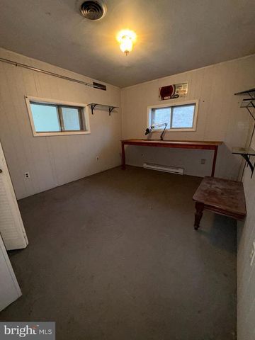 97 STORMY LN, Springfield, WV 26763