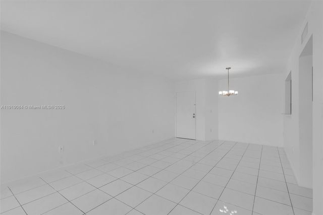 8045 NW 7th St 2301, Miami, FL 33126