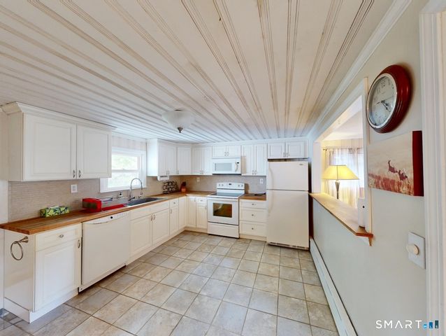 88 Avery Avenue, Meriden, CT 06450