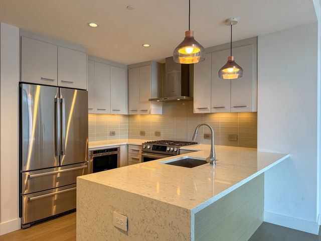 40 Traveler St 507, Boston, MA 02118