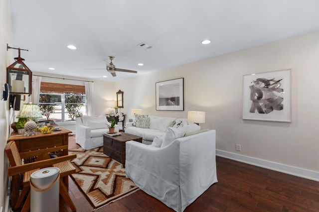 1110 W Oltorf ST, Austin, TX 78704