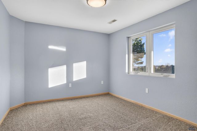 945 ENCHANTMENT RD, Rapid City, SD 57701