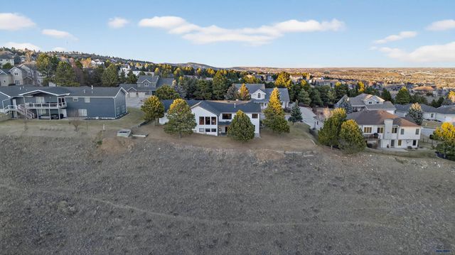 945 ENCHANTMENT RD, Rapid City, SD 57701