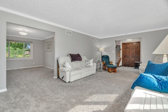 25049 W Kay Drive, Plainfield, IL 60586