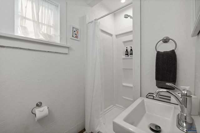 1110 MT RUSHMORE RD, Rapid City, SD 57701