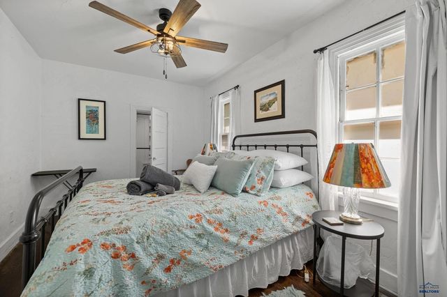 1110 MT RUSHMORE RD, Rapid City, SD 57701