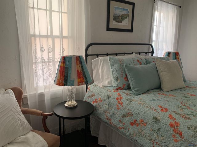 1110 MT RUSHMORE RD, Rapid City, SD 57701