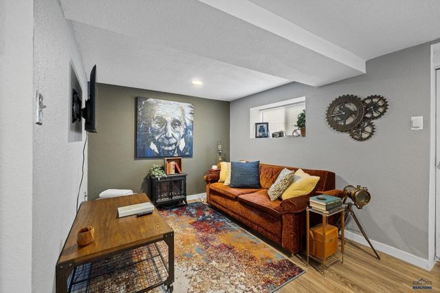 1110 MT RUSHMORE RD, Rapid City, SD 57701