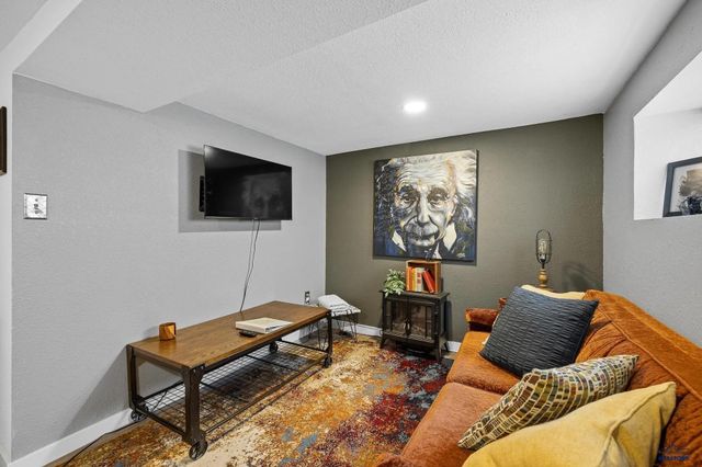 1110 MT RUSHMORE RD, Rapid City, SD 57701