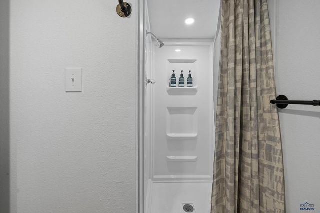 1110 MT RUSHMORE RD, Rapid City, SD 57701