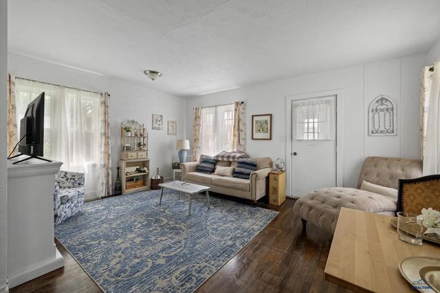 1110 MT RUSHMORE RD, Rapid City, SD 57701