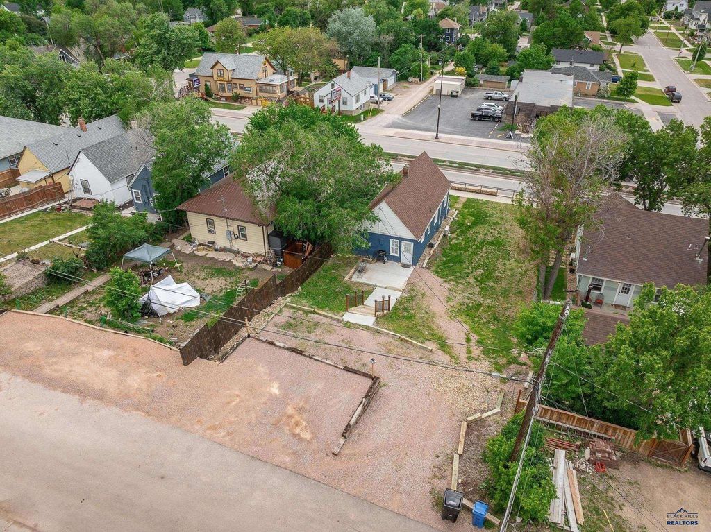 1110 MT RUSHMORE RD, Rapid City, SD 57701