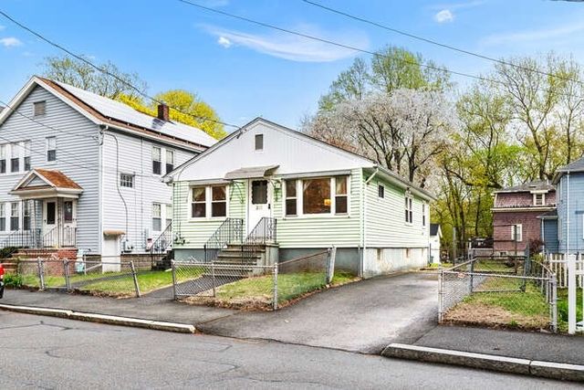 211 Arlington St, Medford, MA 02155
