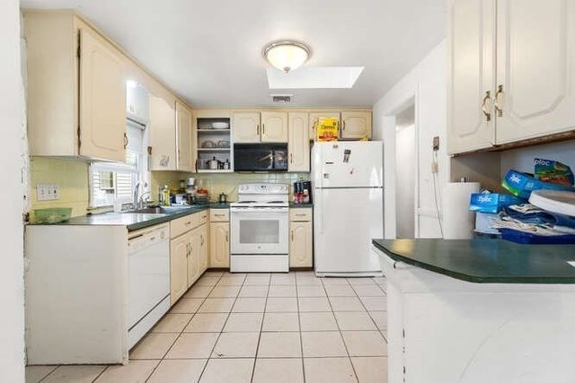 211 Arlington St, Medford, MA 02155