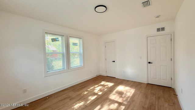 1728 MYRTLE Avenue N, Jacksonville, FL 32209