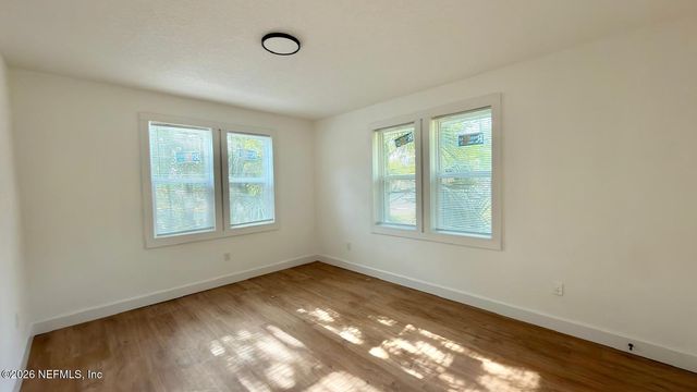 1728 MYRTLE Avenue N, Jacksonville, FL 32209