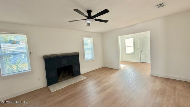 1728 MYRTLE Avenue N, Jacksonville, FL 32209