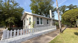 1728 MYRTLE Avenue N, Jacksonville, FL 32209