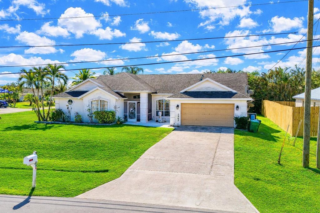2962 SE Bella Road, Port St. Lucie, Port St Lucie, FL 34984